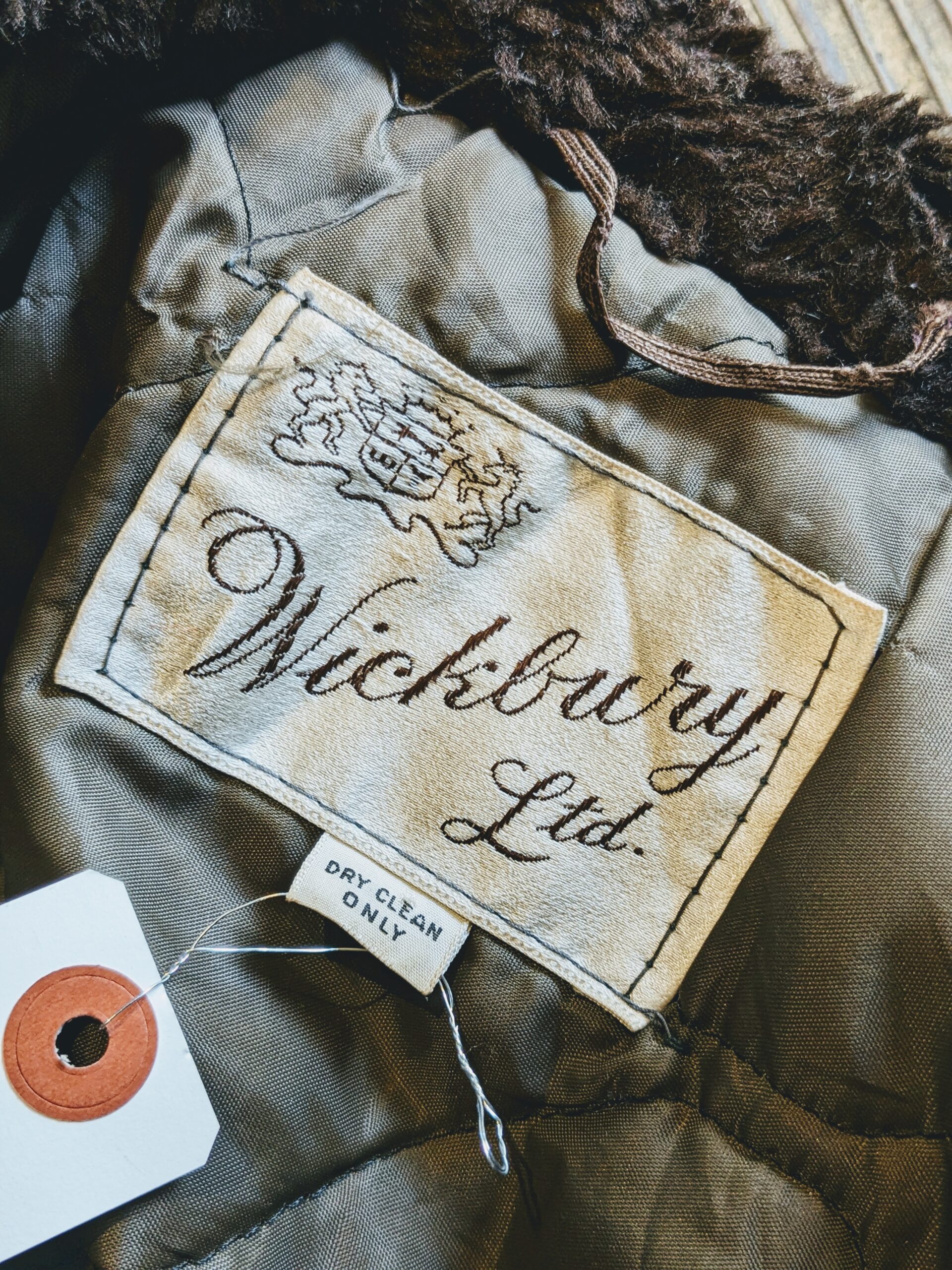 PXL_20231217_233301438.