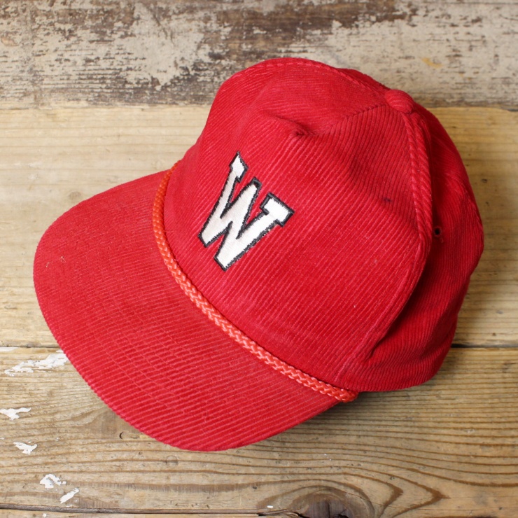 USA コーデュロイキャップ 帽子 WISCONSIN 刺繍 レッド 赤 フリーサイズ アメリカ古着