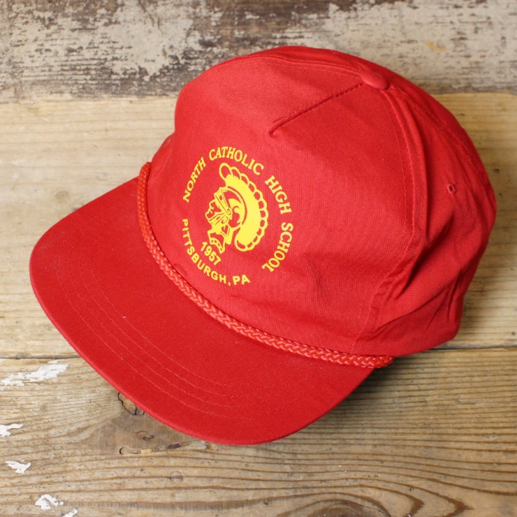 USA プリント キャップ 帽子 NORTH CATHOLIC HIGH SCHOOL レッド 赤 フリーサイズ アメリカ古着