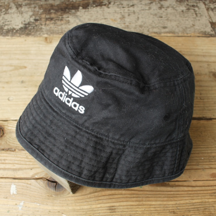 adidas アディダス コットン バケットハット 帽子 ブラック トレフォイルロゴ 刺繍 古着