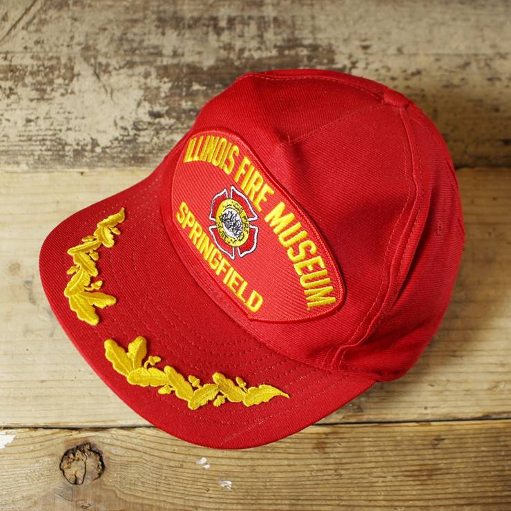 USA キャップ 帽子 ILLINOIS FIRE MUSEUM ワッペン 刺繍 レッド 赤 フリーサイズ 古着