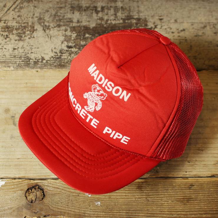 USA メッシュキャップ 帽子 MADISON CONCRETE PIPE プリント レッド 赤 フリーサイズ 古着