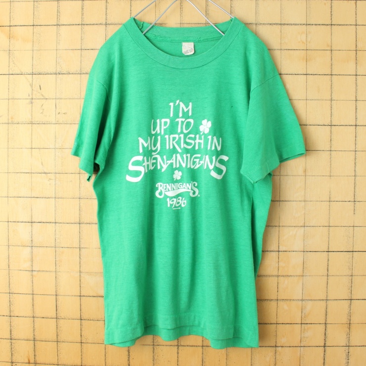 80s USA製 SCREEN STARS BENNIGAN'S 1986 プリント Tシャツ 半袖 グリーン メンズM アメリカ古着