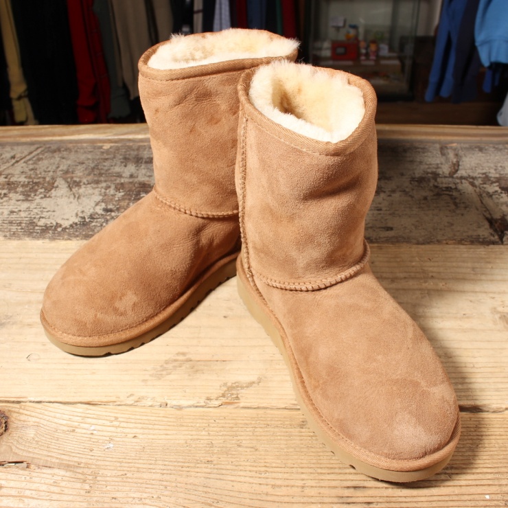 UGG スエードブーツ 新品未使用