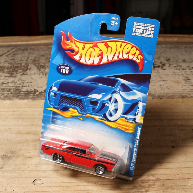 2001 Hot Wheels ホットウィール 1970 Plymouth Road Runner ミニカー