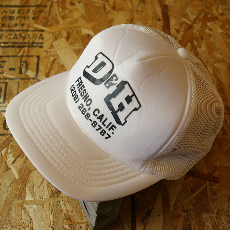【YR　HeadwearⅡ】古着D&H FRESNO,CALIF.(209)268-8787プリントホワイト(白)メッシュキャップ