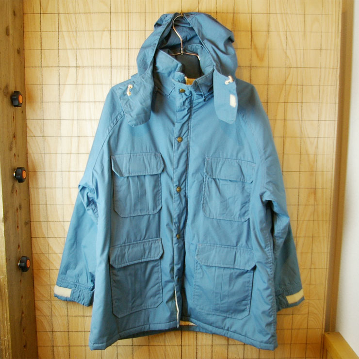 【Woolrich】USA製70sビンテージ古着ライトブルー中綿入りマウンテンパーカー|レディースサイズ