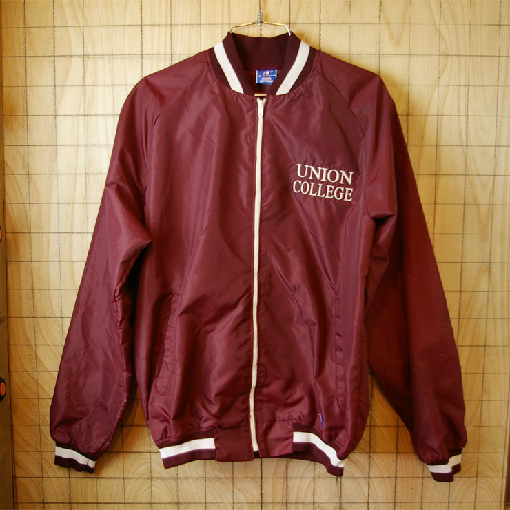 【Champion】USA(アメリカ)製古着UNION COLLEGEワインレッド(エンジ)TALONジップアップナイロンスタジャン・ベースボールジャケット|メンズMサイズ