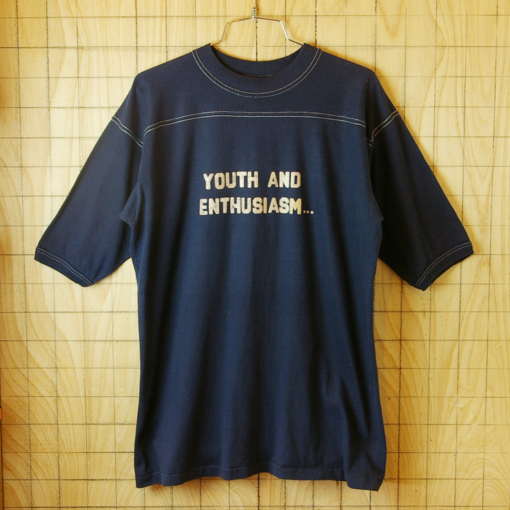 古着Sport-TメンズUSA(アメリカ)製ネイビー(紺)YOUTH AND ENTHUSIASM Tシャツ【STEDMAN】